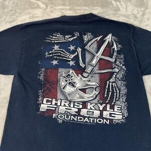 Chris Kyle Frog Foundation Shirt Mens Medium Navy Flag Graphic Patriotic USA
